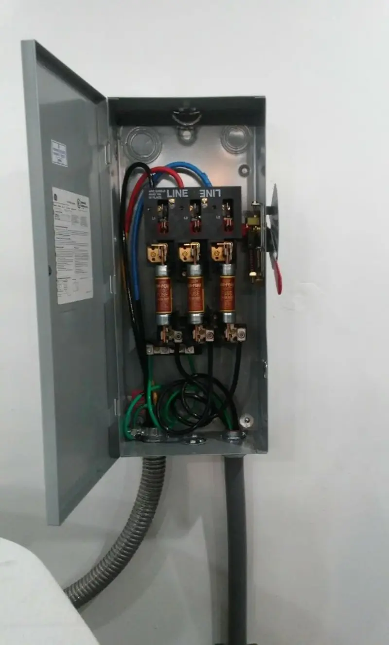 Three-phase disconnect switch installed for Electrical Wiring & Rewiring in Pacific